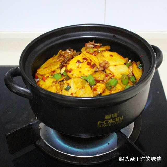 砂锅|干锅土豆片,香辣过瘾,做法简单,好吃到放不下筷子