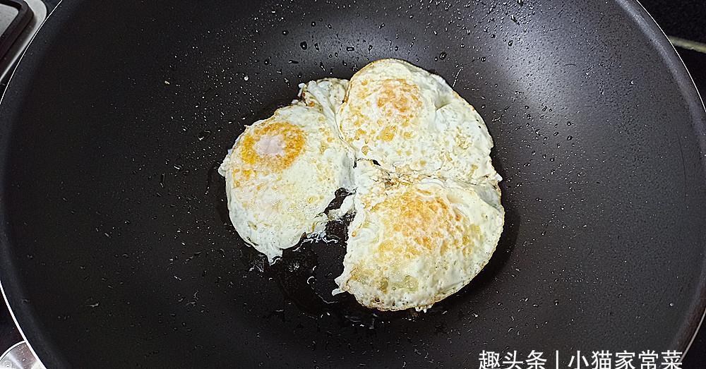 鸡蛋和娃娃菜一起制作,清爽不油腻,鲜嫩又美味,好吃下饭的菜