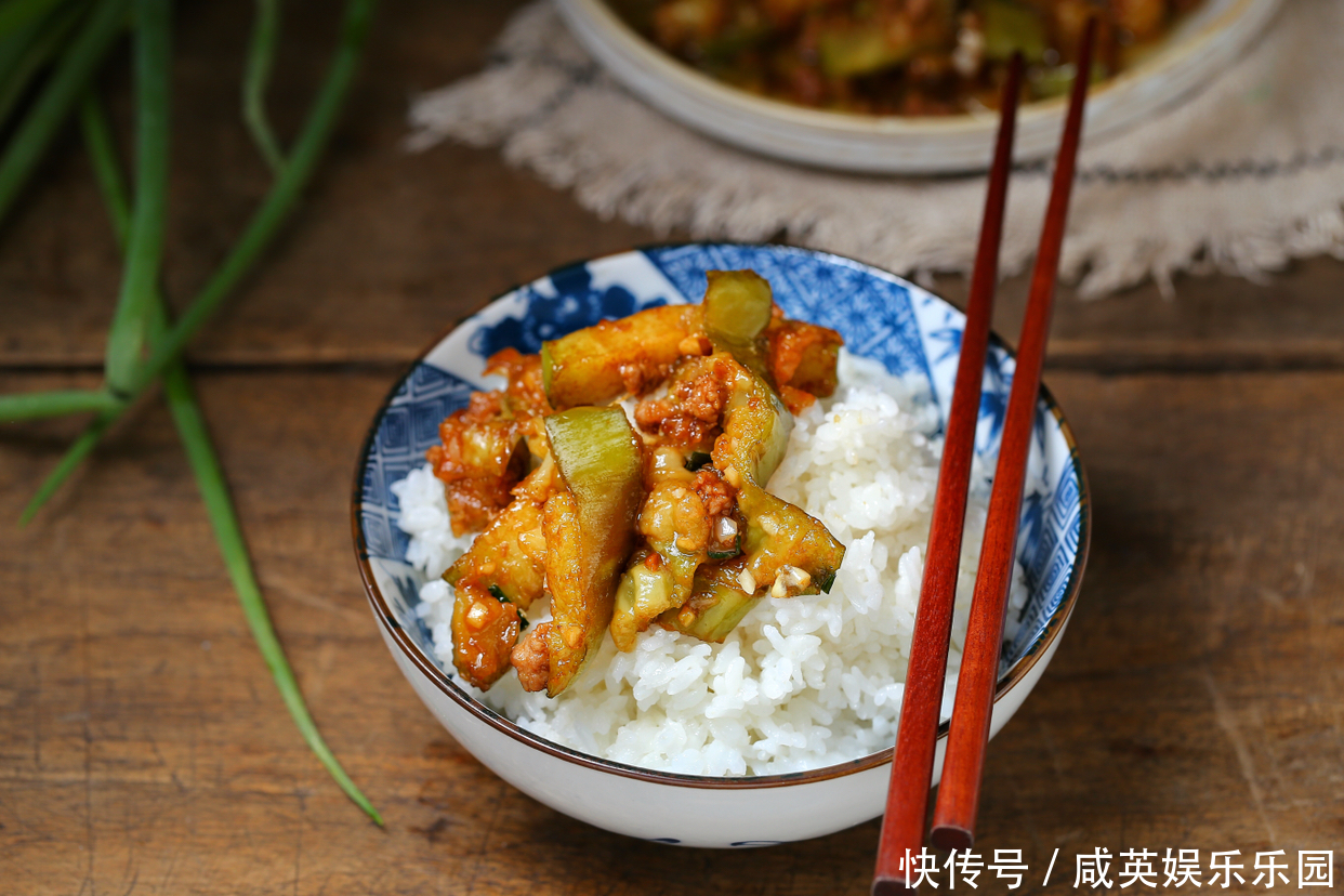 开胃|每次去饭店孩子必点此菜,酱香浓郁、简单开胃,和米饭是绝配!