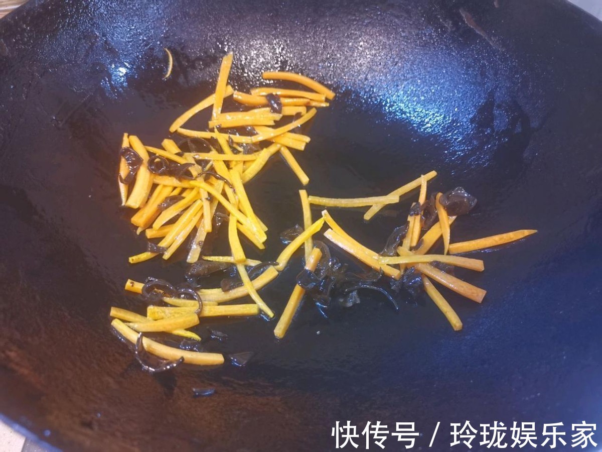 鲜辣汤|明星同款鲜辣汤,不仅美味还低脂,喝过的人都赞不绝口