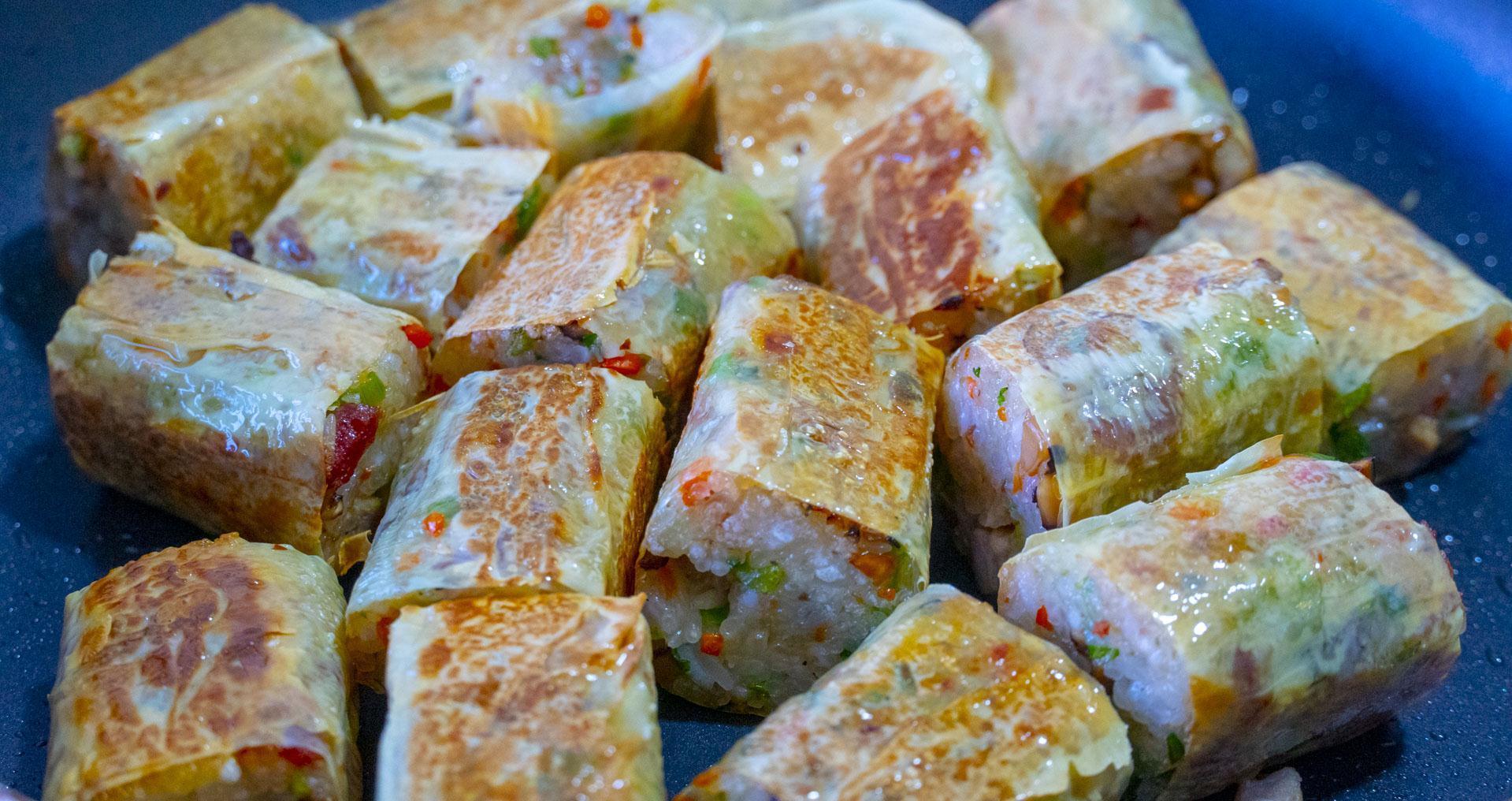 冬天早餐如此做，蒸一蒸卷一卷，软糯又咸香，大雪过后孩子抢着吃