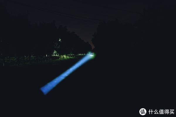 光剑在手，黑暗你走——纳丽德L10MAX白激光手电