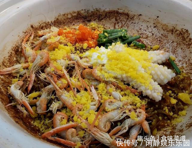 老丈人办升学宴,我随礼一千元,看看他安排的这桌菜,值多少钱