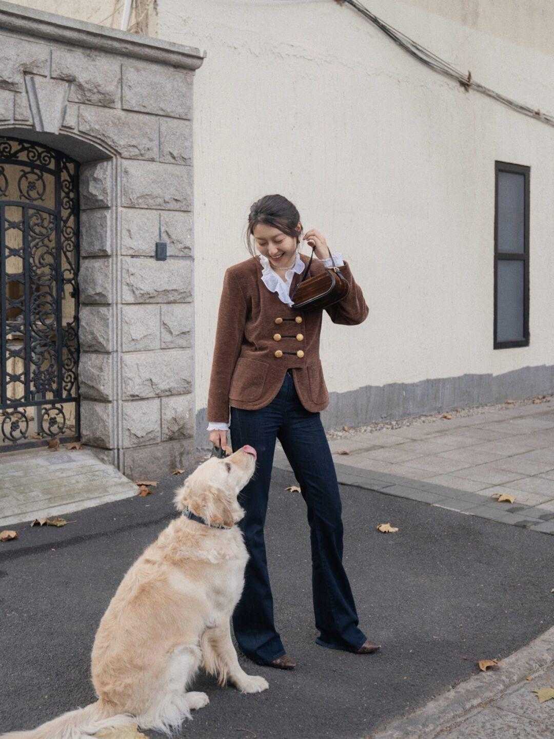 小姐姐|女生如何拥有大长腿?试一试“牛仔裤”这样穿,不仅显瘦还百搭