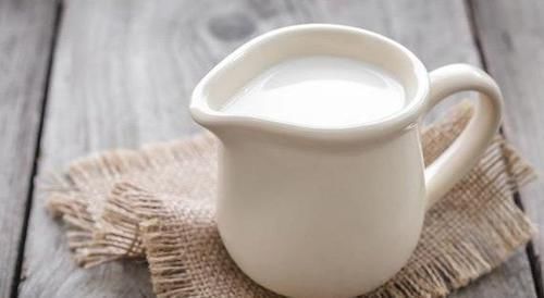 失眠|失眠的“诱因”被揪出,4类食物敞开吃,或能让你沾床就睡!