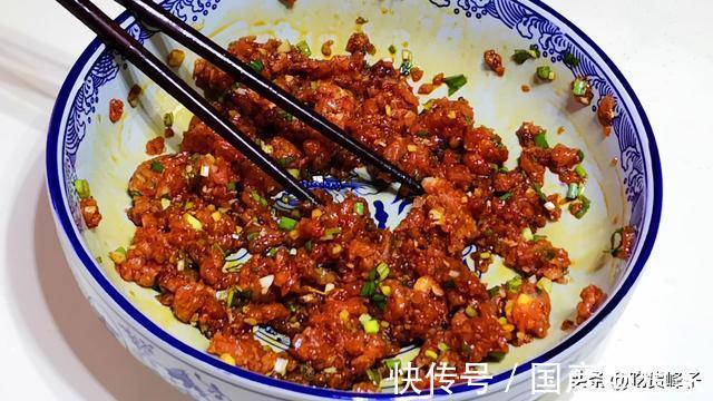 吃饺子|秋天吃饺子,就馋这个馅,再贵也要吃,比韭菜和白菜都鲜,太香了