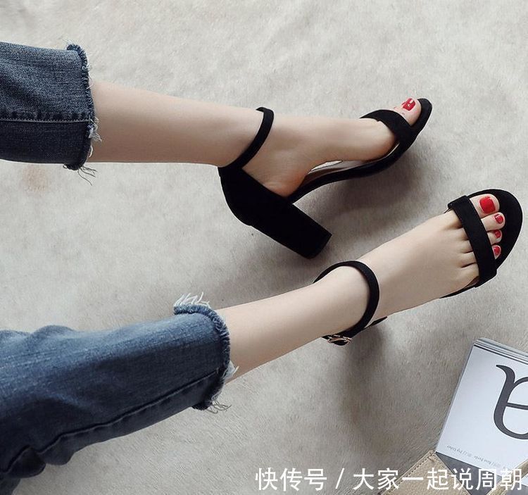 经典高跟鞋凉鞋,穿出神秘性感呈现优雅气质