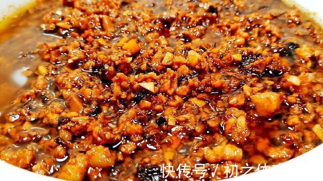 素炸酱|爱吃面条的建议收藏,家常炸酱这么做,能拌面,又能拌饭,吃不够