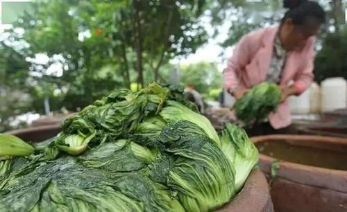  为什么广西人那么爱吃酸，只怪外地人不懂其中的美味