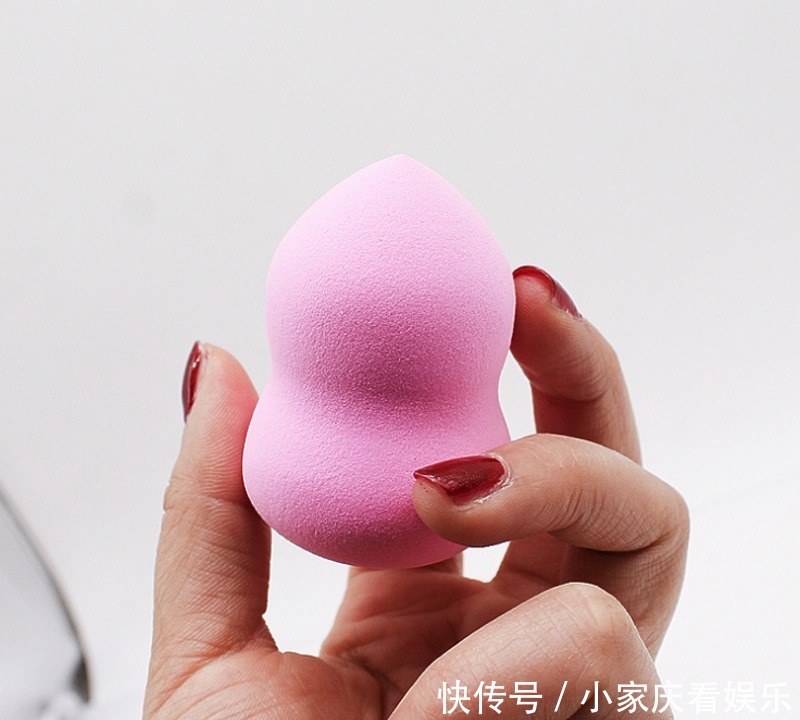 美妆蛋|教你解锁不同形状的美妆蛋的各种用法!看完不踩雷