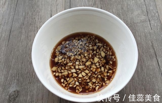 鸡胸|鸡胸最好的吃法,三两下拌一盘,绝好的下酒菜,比红烧肉还馋人