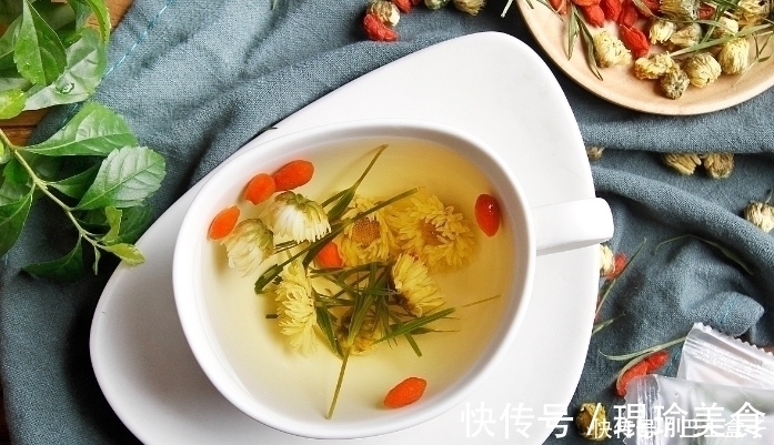 忍冬科|菊花和此物一起泡，常喝眼睛明亮，失眠好了，去肝火，谁喝谁健康