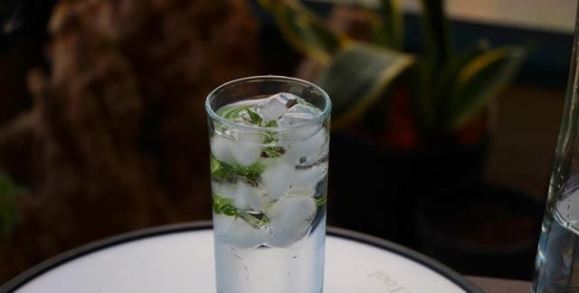 碰碰香|阳台上种了这东西,偶尔掐两片叶子泡个茶,提神醒脑超有用!