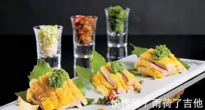 剁椒|美食推荐BBQ烧烤牛肋骨、剁椒鱼肚、脆鲍菇配葱香鸡制作方法！