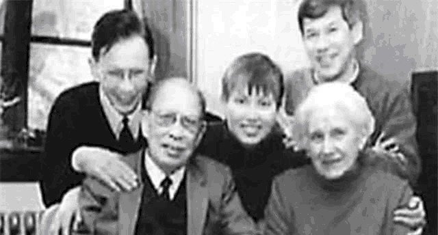 中国|中国大夫智斗侵略者，誓死救下40多名犹太人，德国人举国寻找他