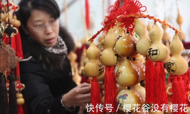 金蟾!古语:“想要家中富,屋里放四物”,究竟是哪四物?有道理吗?