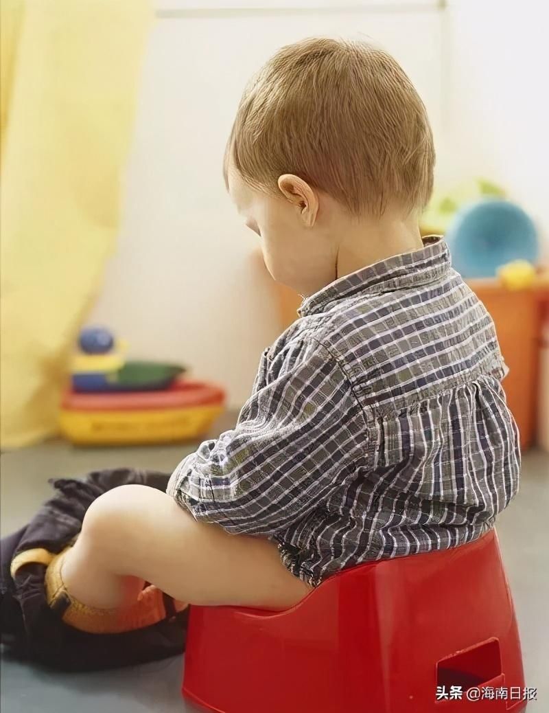 性格|宝宝拉不出粑粑会影响智力和性格？家长千万别忽视这些危害