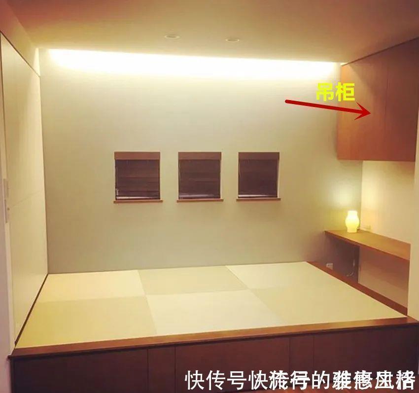 小户型|头次见榻榻米还能这么装，拐角掏空装悬空书桌，当床又当椅子！