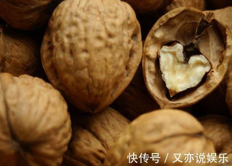 维生素c|核桃和它是天生的“敌人”,不能一起食用,记得告诉家里人
