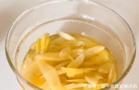加上|醋泡姜直接就泡?教你正确做法,生姜脆嫩不辛辣,简单更好吃