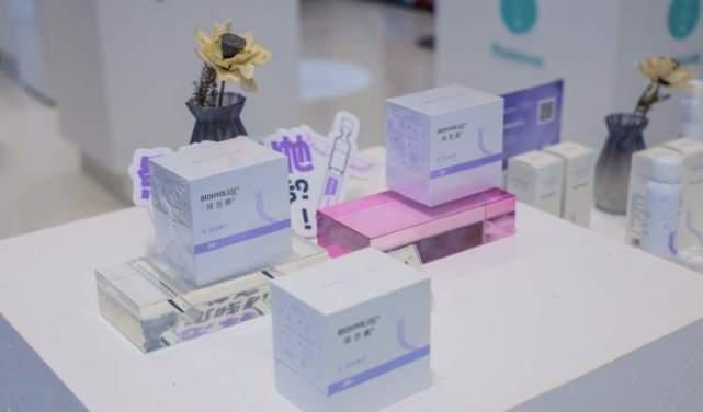 食品 诞生了润百颜、故宫口红这些爆款的华熙生物,这次把玻尿酸加入了水中