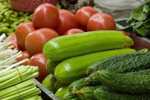 人老后身上有味,是卫生没做好?专家揪出老人味“祸根”,早避开