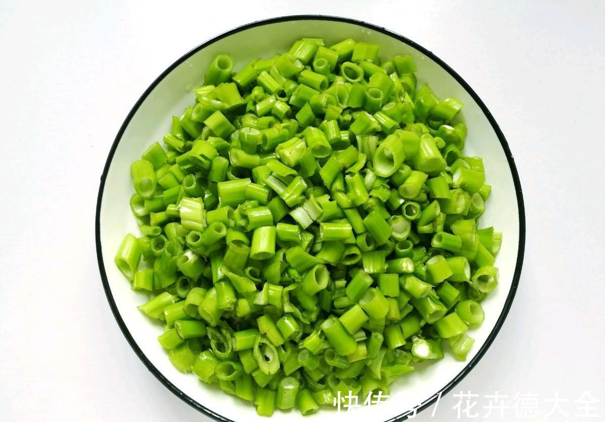 豆豉|秋天要多吃空心菜，鲜嫩又好吃，简单炒一炒就上桌，家人抢着吃
