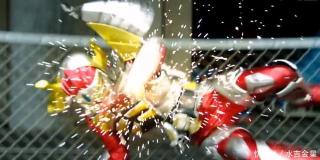 闭眼|《假面骑士》同样是被打倒,为何有的骑士闭眼张口,有的人却成了灰!