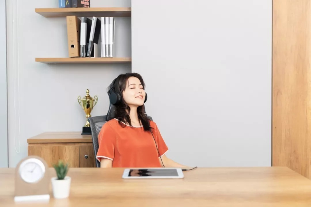 黄帝内经|“闭目养生”十三法,给忙碌的你减压