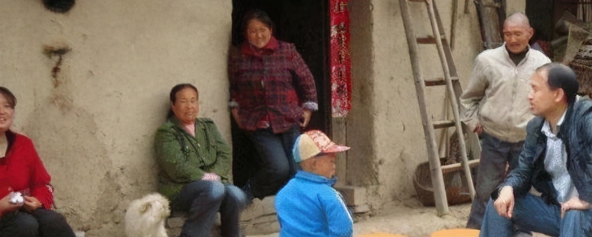 母亲|他是中国第一懒人,从不洗衣服做饭,吃饭靠人喂,如今怎样了?