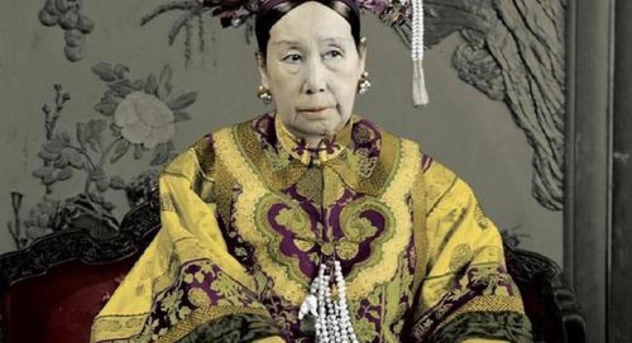 真相|慈禧死后三年,李莲英为何突然离世?55年后揭开真相