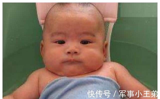 创口贴|冬天给娃洗澡“时机”要看好,避开3个时间点,洗得舒服还不感冒