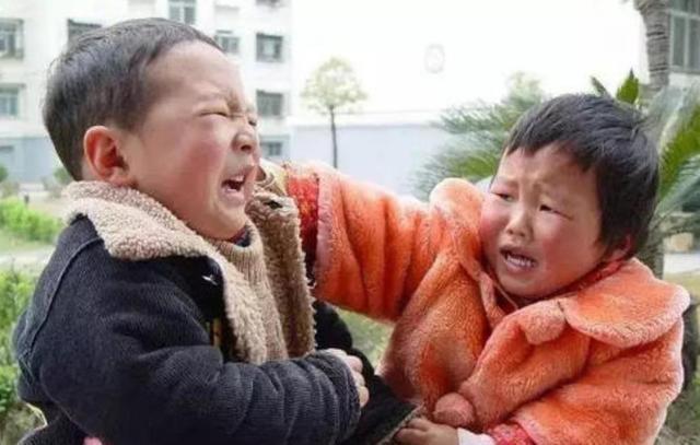 幼儿园|资深幼儿园老师:容易被小朋友欺负的娃,大多来自3类家庭