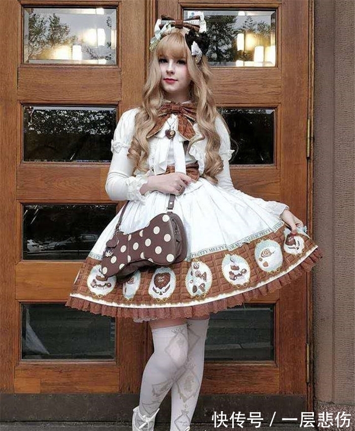 日常|你还在把洛丽塔当成cosplay？19岁的她却把洛丽塔穿成日常
