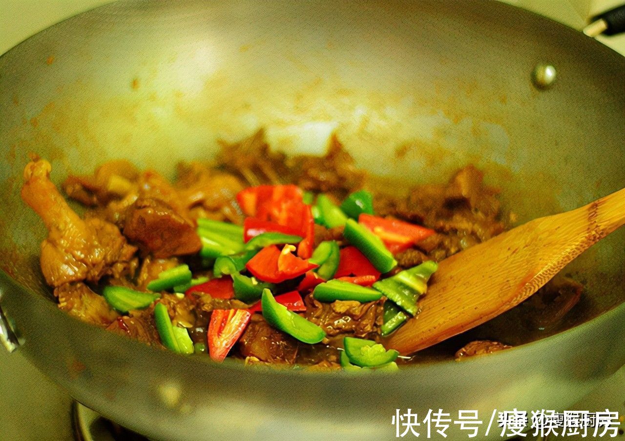 鸡肉|春节待客，记得学会4道必备硬菜，端上桌亲朋好友都夸你厨艺高