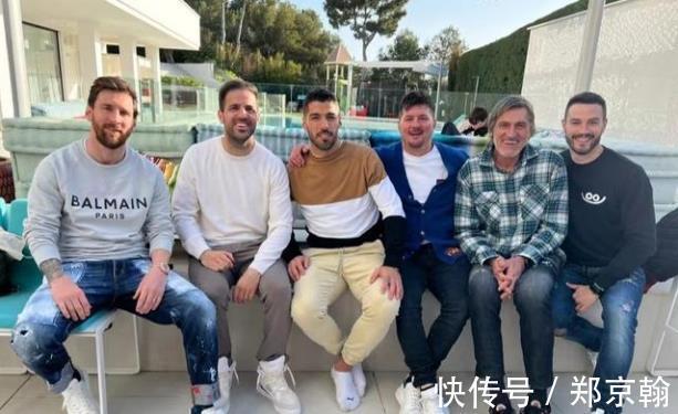 巴黎圣日耳曼|大奖拿到手软?梅西状态回升后,又斩获大奖!这次超越的是贝利