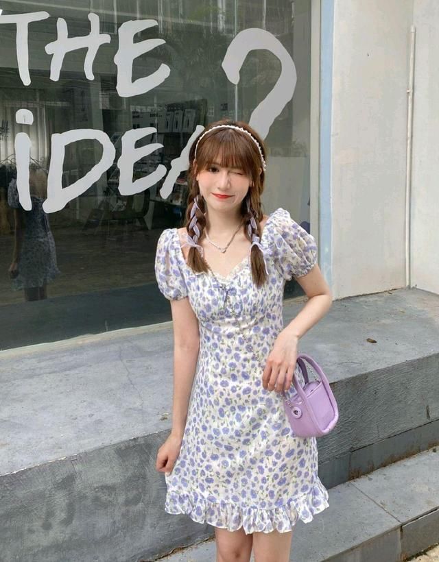 快收起你的阔腿裤，甜美温柔的小裙子更流行，清爽舒适还有气质