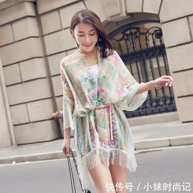 防晒|聪明女人,出门都会带个防晒的纱巾,比防晒衣方便多了