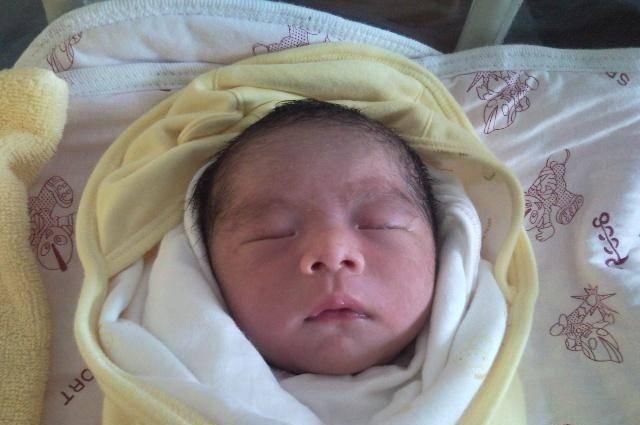 父母|为何宝宝在出生后都要被报几斤几两医生可能不会说,父母别忽视