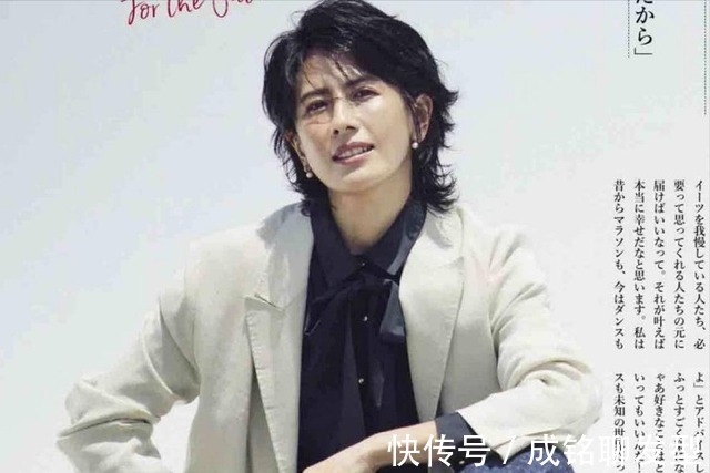 发色|40岁女性别再纠结染什么颜色了,这样选择发色,减龄显白又高级