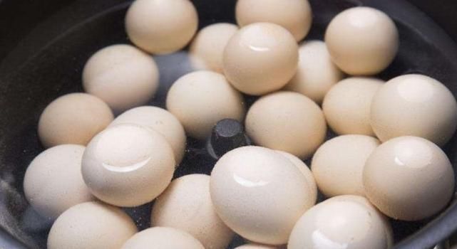好处|早上坚持吃煮鸡蛋,连吃15天,3个好处想不到,专家早知早受益