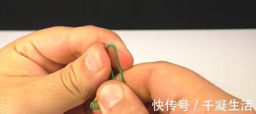 塑料瓶盖别扔了, 简单改造一下, 放在家里有大用处, 看完赶紧试试