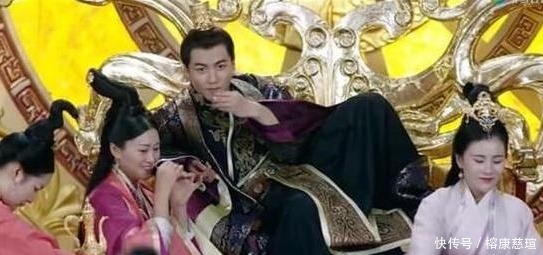 小妈|皇帝驾崩没多久,太子登基就让小妈侍候,后来成就了一位千古一帝