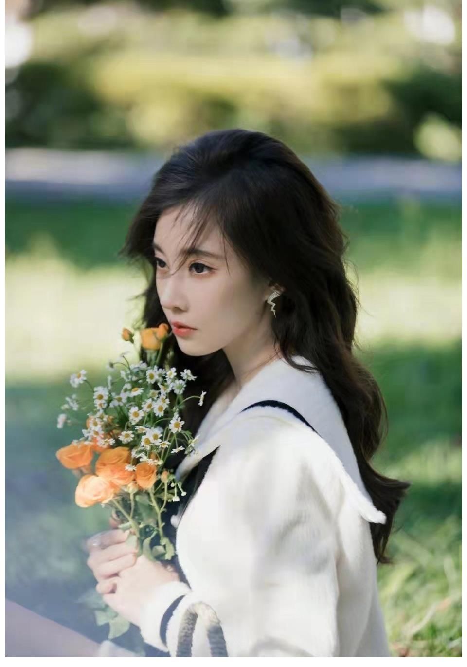 馮提莫跨年晚會(huì)地點(diǎn)公開？B站晚會(huì)名單已經(jīng)公布，粉絲稱準(zhǔn)備點(diǎn)歌