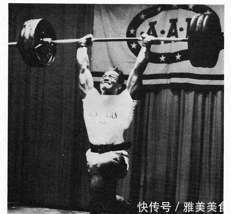 阿诺德|健美“神话”奥利瓦：利刃原型，奥赛唯一战胜过施瓦辛格的人