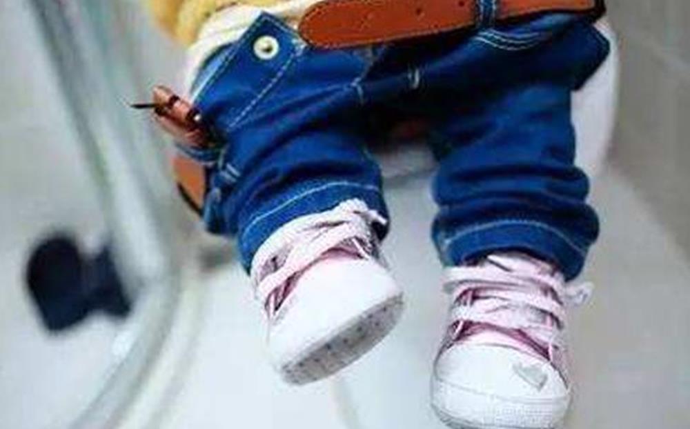 羞耻感|宝宝多大停用尿不湿?最好别超过这个年龄!父母别不当回事儿