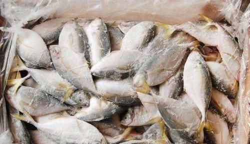  痛风发作痛哭流涕？5种食物再喜欢也请远离，痛风不会频繁发作！