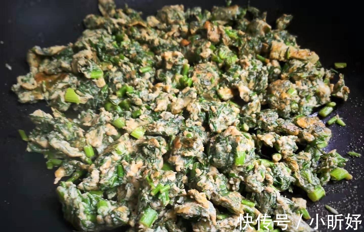 鸡蛋和这是绝配,晚饭炒一盘,隔天排宿便,小腹平坦,皮肤水灵