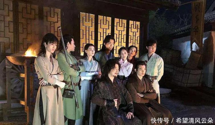 官方|好消息!斗罗大陆真人版官方照来了,肖战手举蓝银草,特效满分!