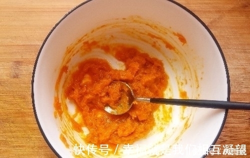 玉米淀粉|南瓜新吃法，我家每周准做一次，软糯香甜真美味，比炒的好吃多了